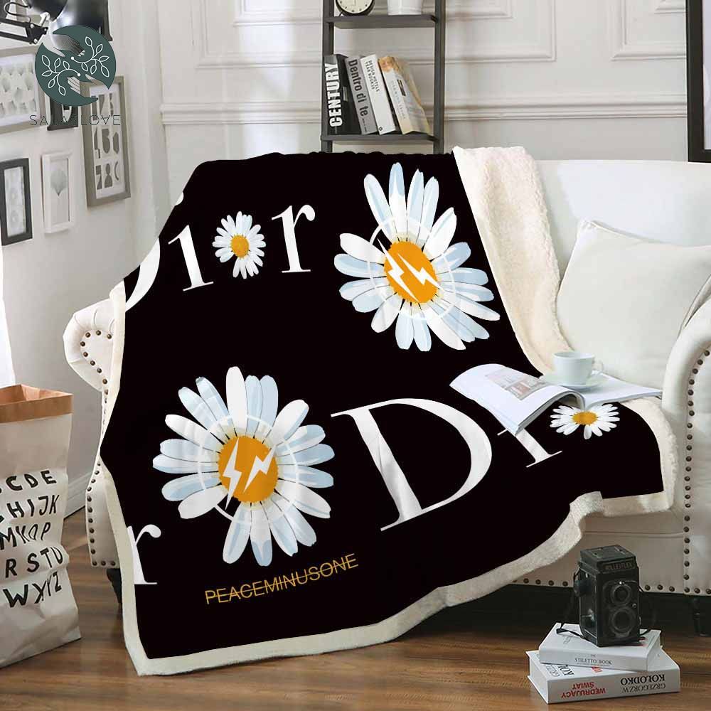 Luxruy Dior Blanket Gift For Fan
